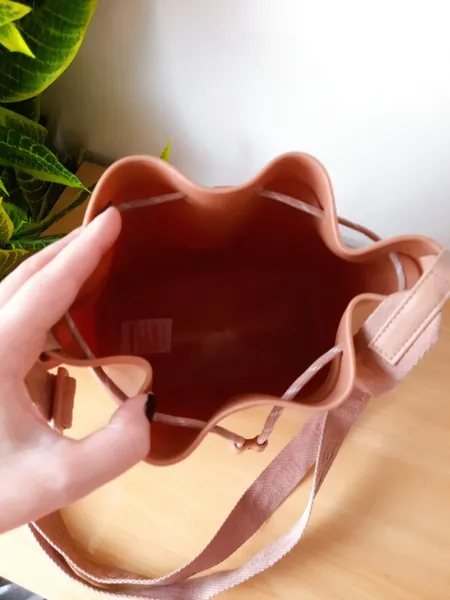bolsa saco tiracolo bege nude moleca