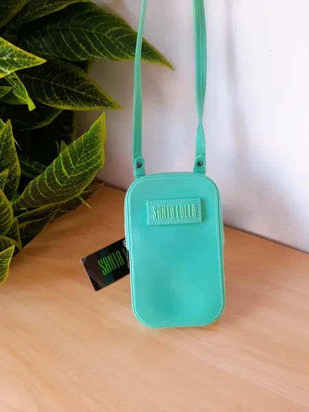 bolsa transversal emborrachado verde santa lolla