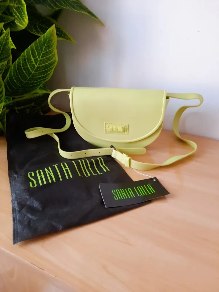 bolsa tiracolo e pochete verde limão santa lolla