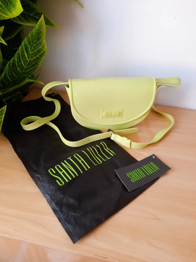 bolsa tiracolo e pochete verde limão santa lolla