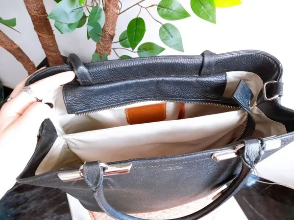 bolsa tote arezzo preta grande