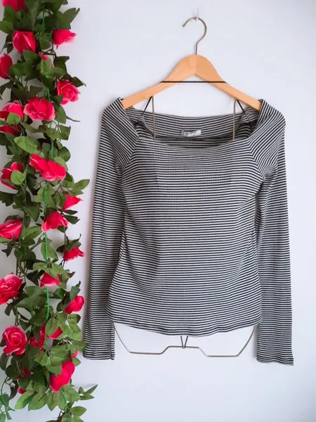 blusa preto e branco listrado zara