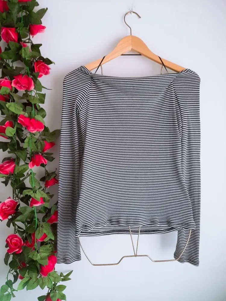 blusa preto e branco listrado zara