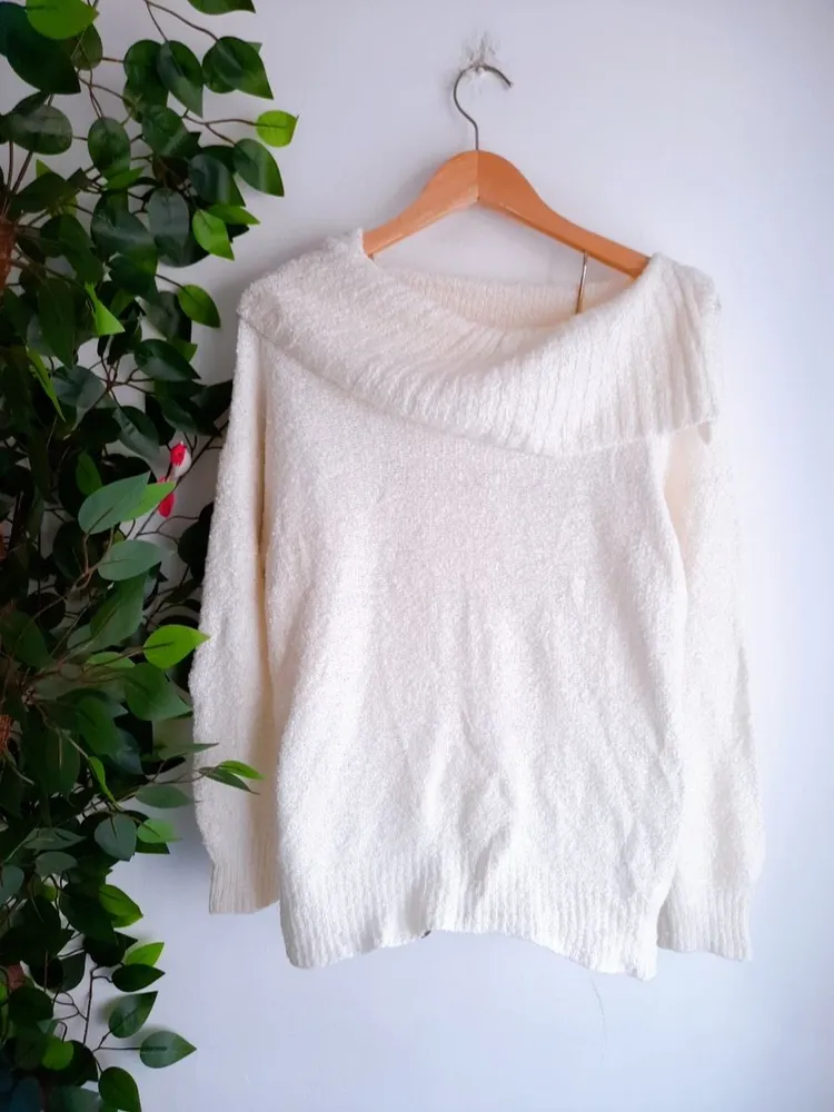 suéter de tricô off white