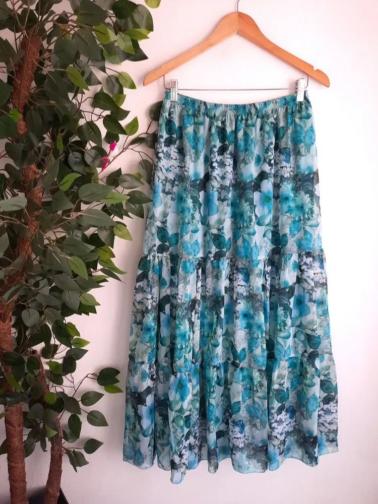 saia longa floral azul