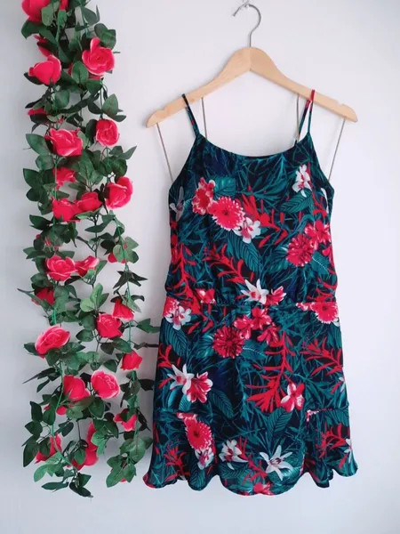 vestido floral estampado clock house