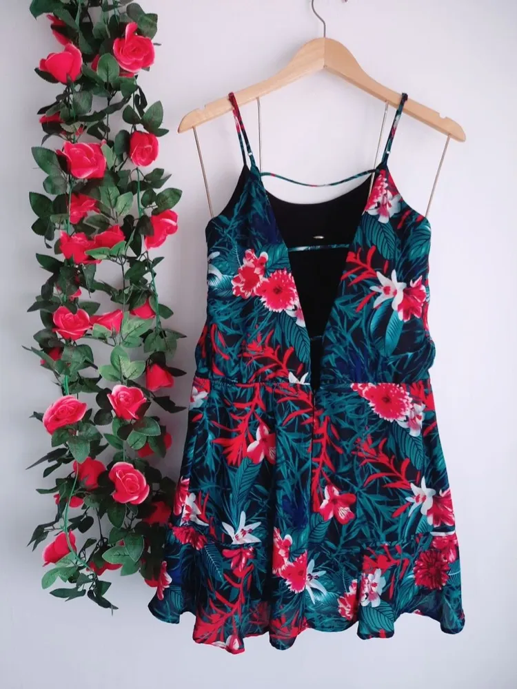 vestido floral estampado clock house