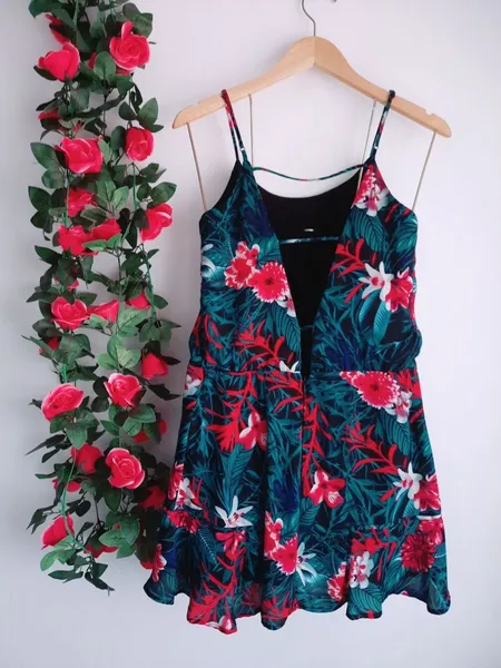 vestido floral estampado clock house