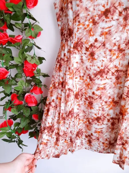 vestido bege plissado forever 21