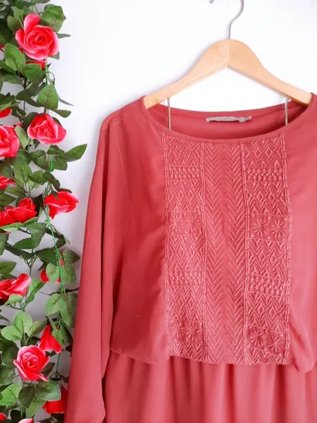 vestido rose bordado luigi bertolli