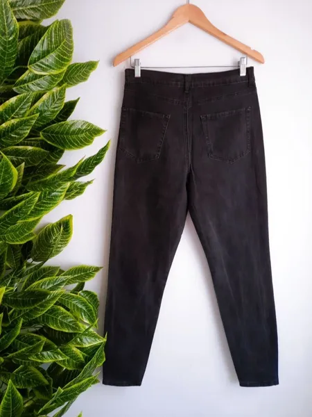 calça jeans preta acinzentada forever 21 40