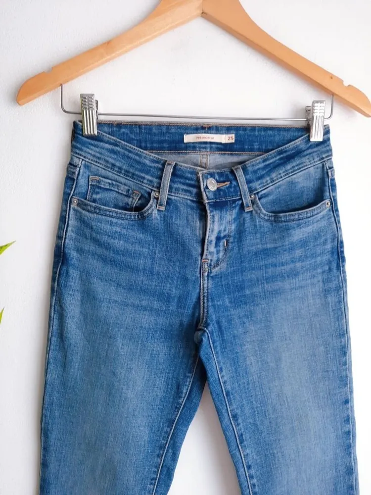 calça jeans levis