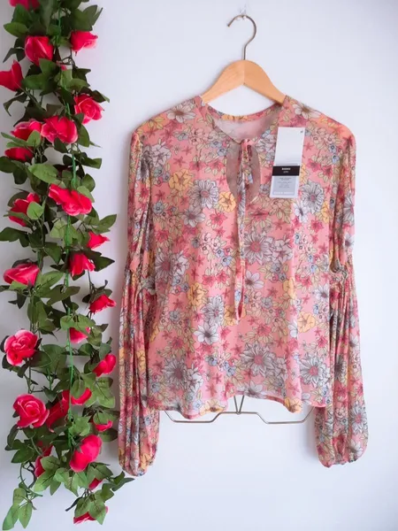 blusa em tule floral estampado