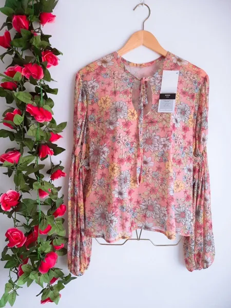 blusa em tule floral estampado