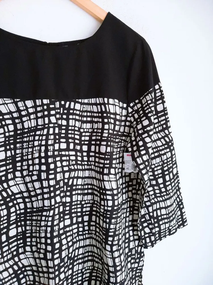blusa preto e branco quadriculada marisa