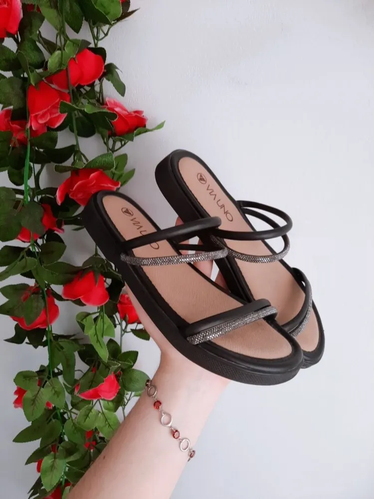 sandália papete flatform tiras com strass preto via uno