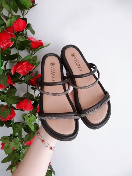 sandália papete flatform tiras com strass preto via uno