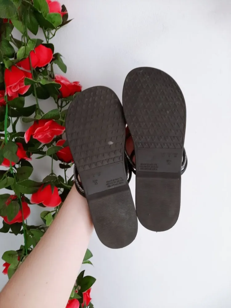 sandália papete flatform tiras com strass preto via uno