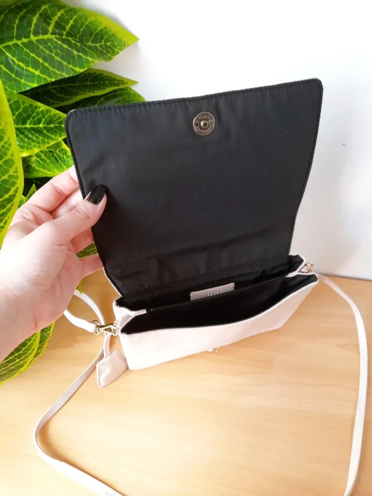 bolsa tiracolo bege forever 21