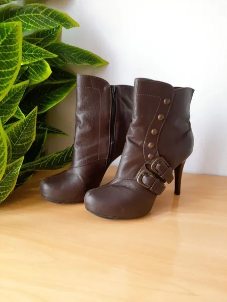 bota couro legítimo marrom 38