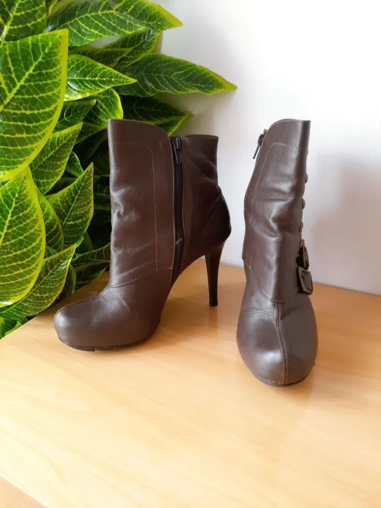 bota couro legítimo marrom 38