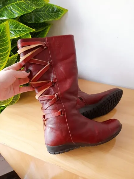 bota couro legítimo trançada bordô 35