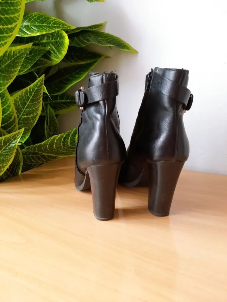 bota couro legítimo cano curto preta 36