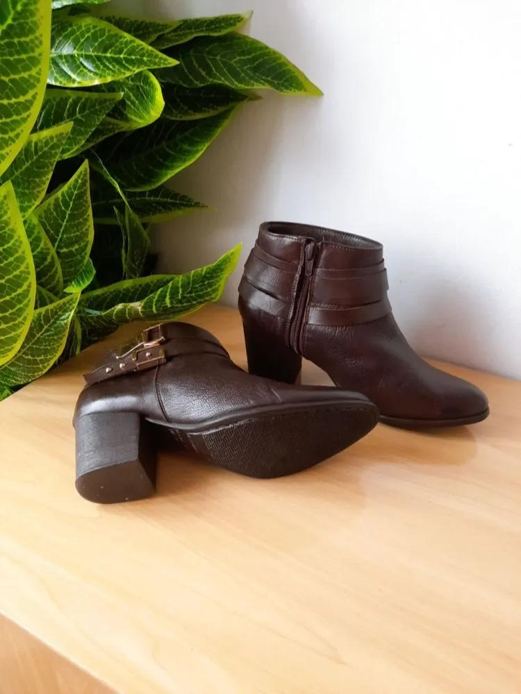 bota couro legítimo cano curto marrom 36
