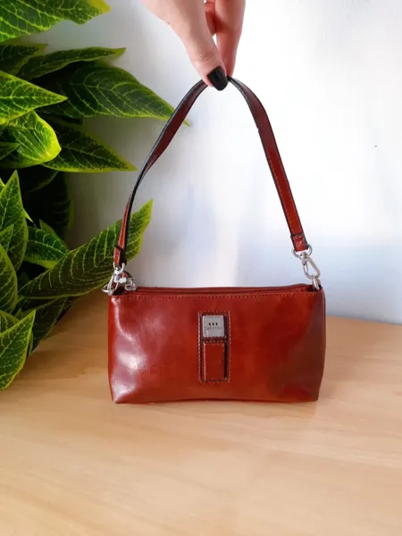bolsa baguete marrom chenson