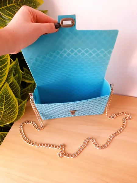bolsa tiracolo emborrachado azul