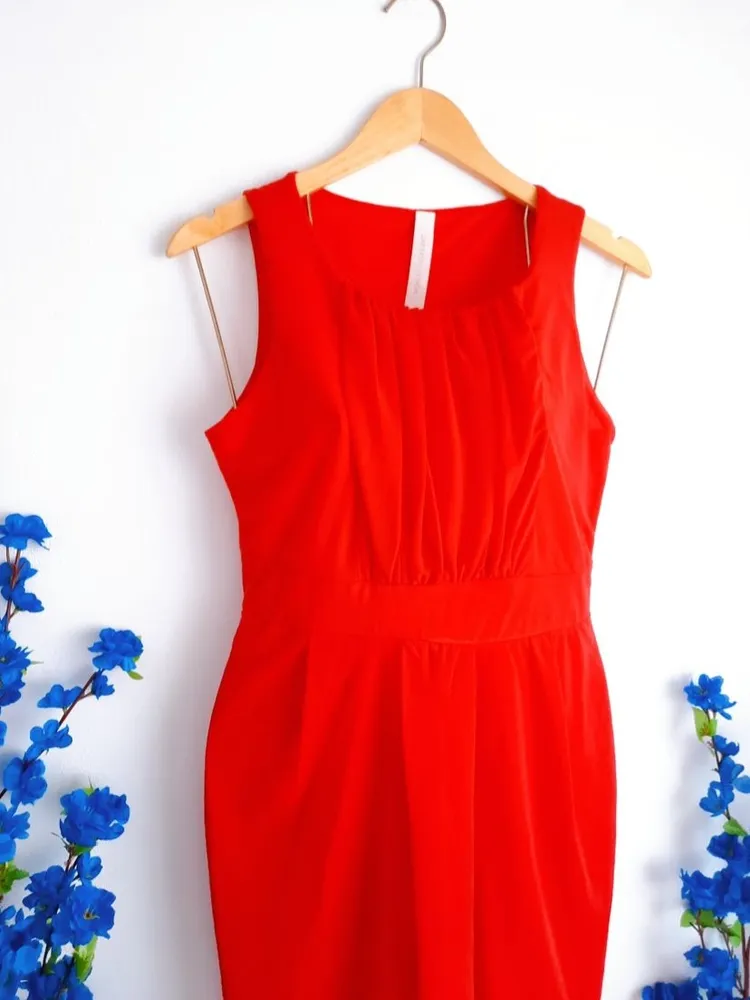 vestido vermelho drapeado zara