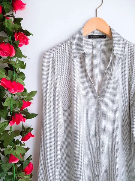 camisa estampada off white cortelle
