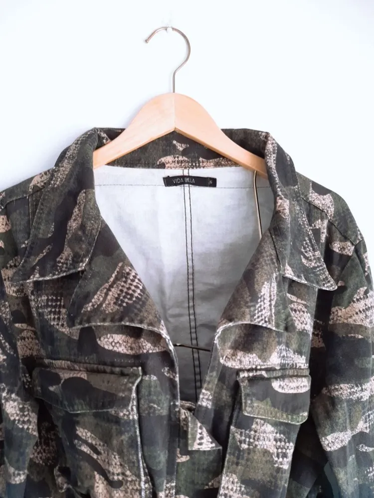 jaqueta parka militar bordada com amarração