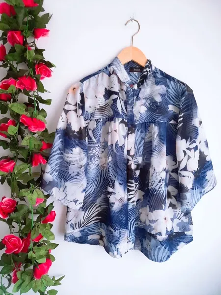 camisa bata oversized azul estampada barreds