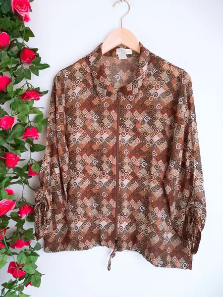 camisa estampada caleidoscópio marrom g