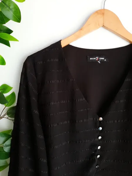 blusa preta chiffon trabalhada