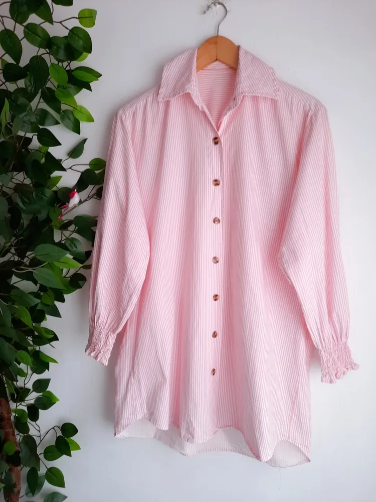 camisa listrada branco com rosa