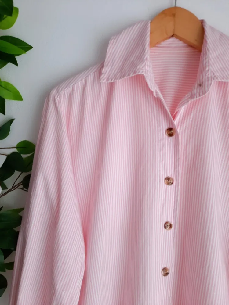 camisa listrada branco com rosa