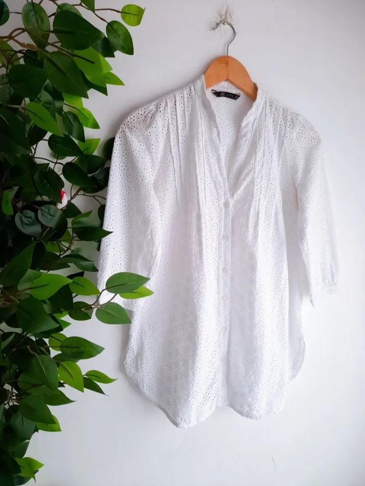 camisa em laise branca zara p