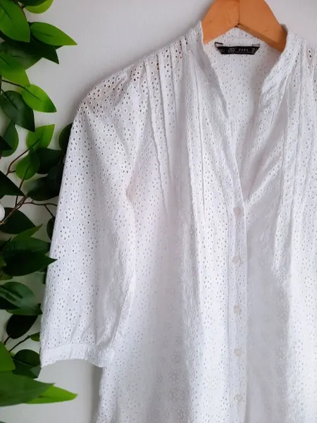 camisa em laise branca zara p