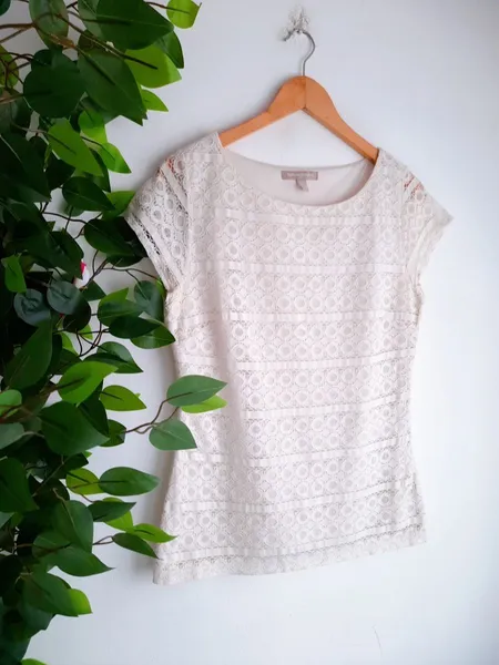 blusa rendada bege banana republic p