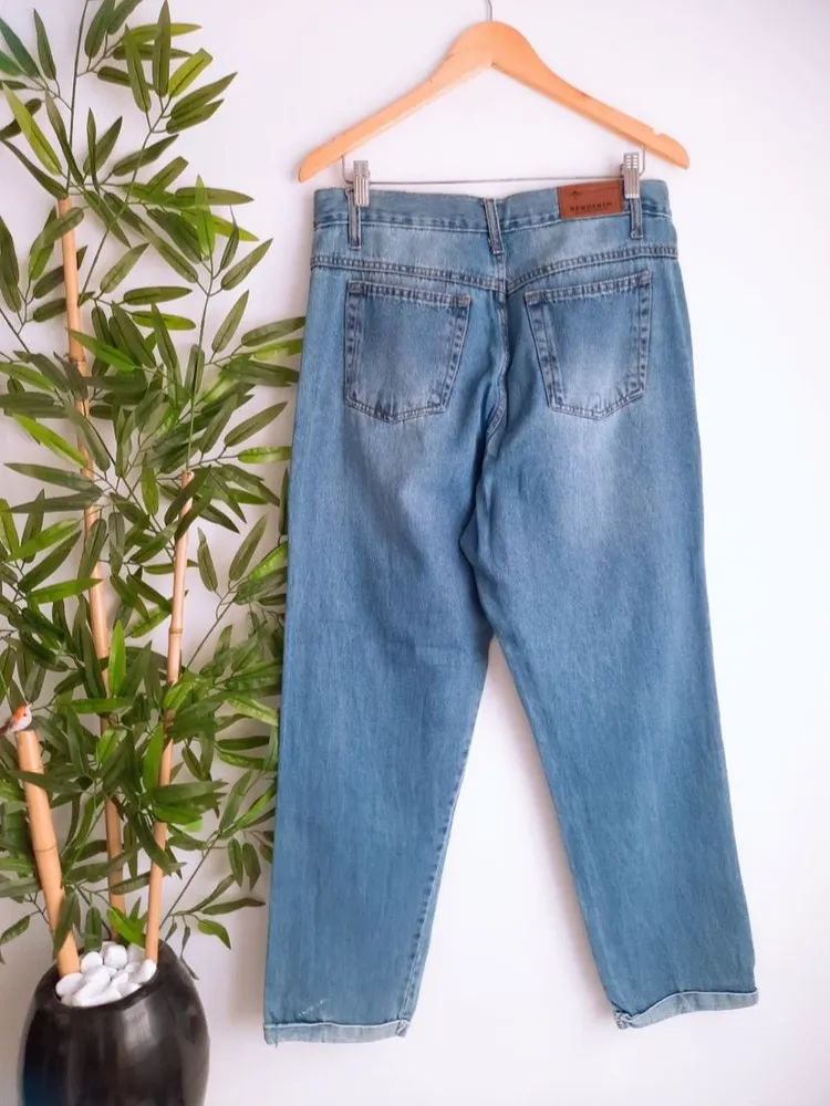 calça jeans reta azul claro newdenim