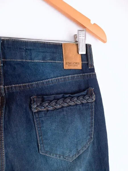 calça jeans flare azul urbano