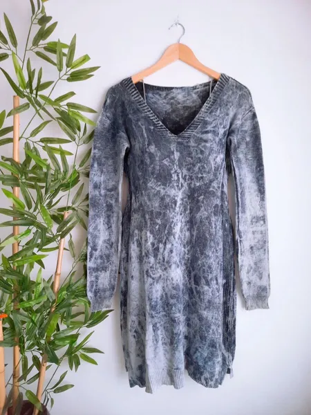 vestido de tricô lã azul mesclado