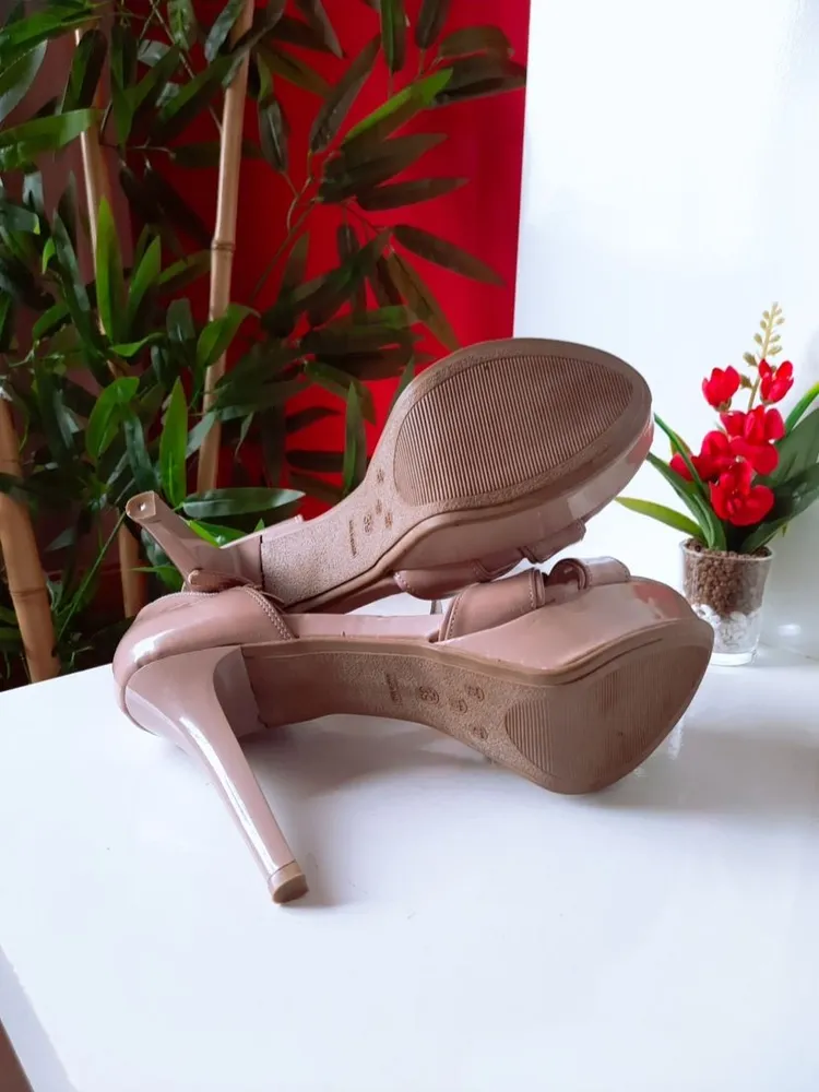 sandália feminina meia pata nude dafiti