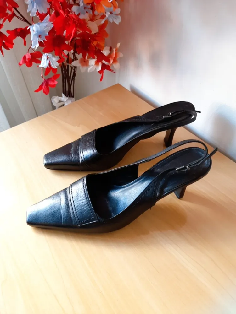 sapato scarpin em couro legítimo preto