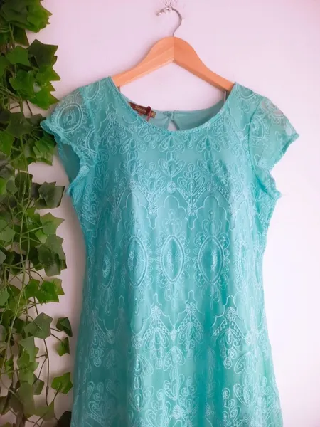 vestido sacra couture rendado verde água p