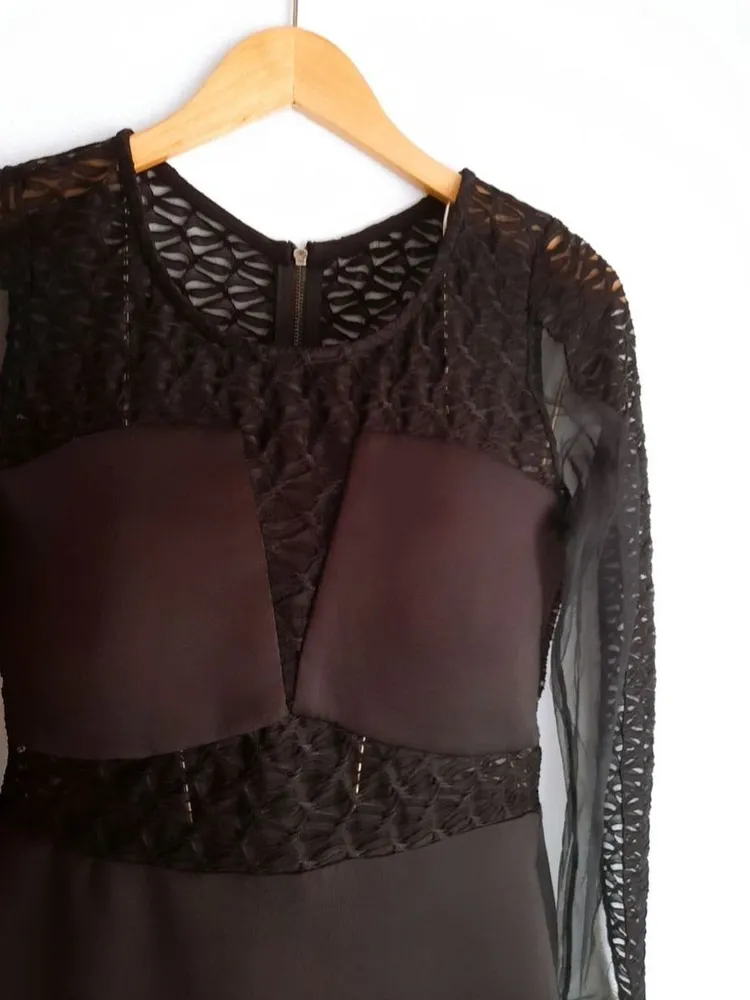 vestido preto com tule e renda m
