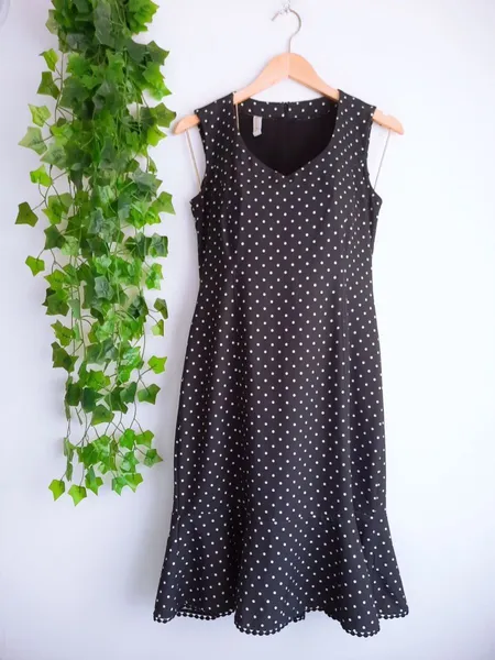 vestido midi poá preto e branco p