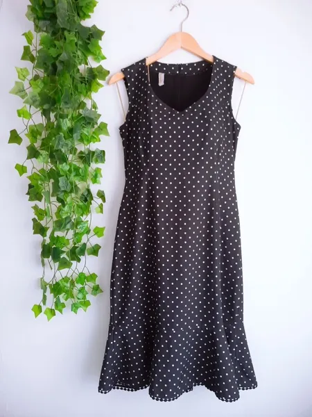 vestido midi poá preto e branco p